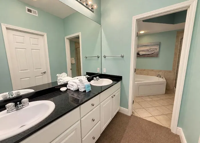 San Carlos 701 By Youngs Suncoast Apartment *